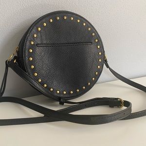 Universal Thread Vegan Leather round crossbody bag